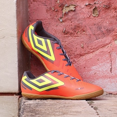 Chuteira Futsal Umbro Action - Adulto - Foto 7