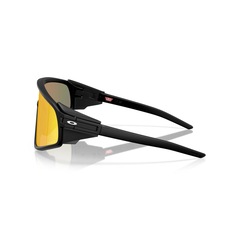 Óculos de Sol Oakley Latch Panel Matte Black Prizm Ruby - Unissex - Foto 20