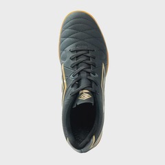 Chuteira Futsal Umbro Attak Eternal - Adulto - Foto 4