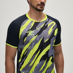 Camisa Umbro Artillery - Masculina - Foto 3