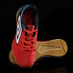 Chuteira Futsal Umbro Techno II - Infantil - Foto 9