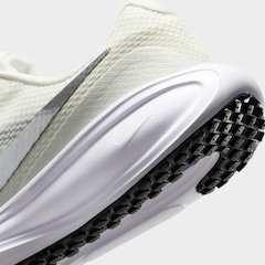 Tênis Nike Revolution 8 - Feminino - Foto 8