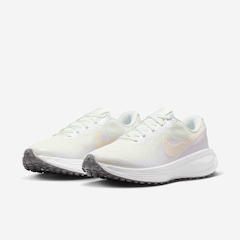 Tênis Nike Revolution 8 - Feminino - Foto 2