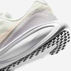 Tênis Nike Revolution 8 - Feminino - Foto 8