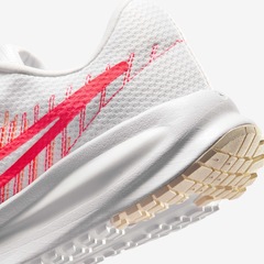 Tênis Nike Run Defy - Feminino - Foto 8
