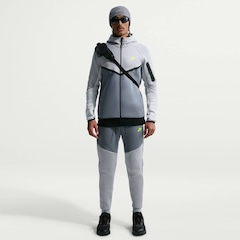 Jaqueta Nike Sportswear Tech Windrunner - Masculina - Foto 4