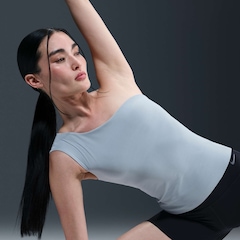 Camiseta Regata Nike Dri-FIT Zenvy Feminina - Foto 3