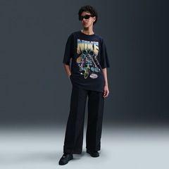 Camiseta Nike Sportswear Essential - Feminina - Foto 4