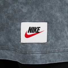Camiseta Nike Sportswear IYKYK Hero - Infantil - Foto 5