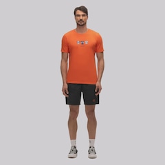 Camiseta Umbro Classic - Masculina - Foto 5