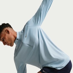 Camiseta Manga Longa Nike Stride - Masculina - Foto 3