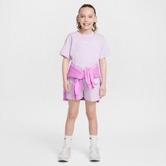 Camiseta Nike Sportswear Essentials - Infantil - Foto 5