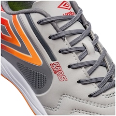 Chuteira Futsal Umbro Pro 5 Bump Club - Adulto - Foto 6