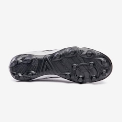 Chuteira de Campo Umbro Brave - Adulto - Foto 5