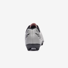 Chuteira de Campo Umbro Brave - Adulto - Foto 6