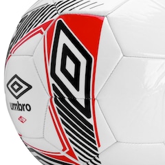 Bola de Futebol de Campo Umbro Ultra - Foto 2