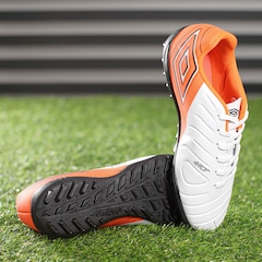 Chuteira Society Adulto Umbro Fifty VI League - Foto 10