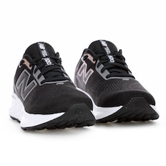Tênis New Balance Fresh Foam 520 V9 - Feminino - Foto 3