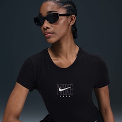 Camiseta Nike Sportswear Essential GRX Feminina - Foto 5