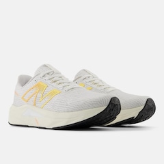 Tênis New Balance Fuelcell Propel V5 - Feminino - Foto 4