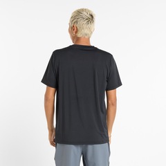 Camiseta New Balance Logo Performance - Masculina - Foto 3