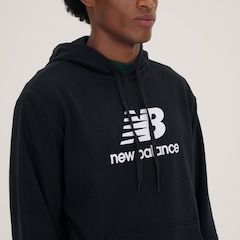 Blusão New Balance Com Capuz Essentials - Masculino - Foto 4