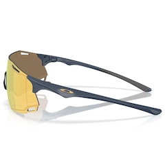 Óculos de Sol Unissex Oakley Cybr Dyno Matte Abyss Prizm 24k - Foto 2
