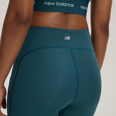 Calça Legging Feminina New Balance Sleek Pocket High Rise - Foto 4