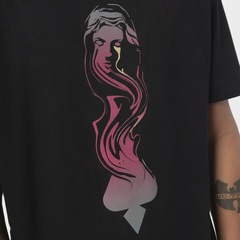 Camiseta MCD Especial Santa Desintegrando Masculina - Foto 4