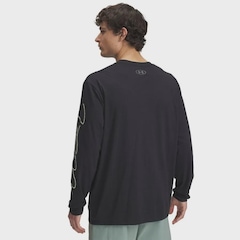 Camiseta Manga Longa Under Armour Outdoor Graphic Treino Masculina - Foto 2
