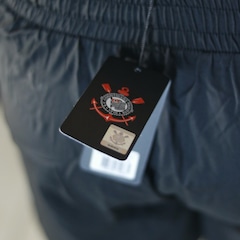 Bermuda do Corinthians Símbolo Bordado Gold Coimbra Masculina - Foto 4