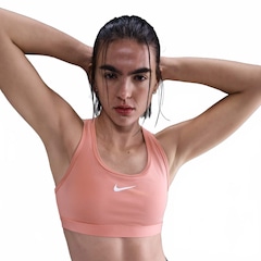 Top Fitness com Bojo Nike Média Sustentação Swoosh Sport - Foto 1