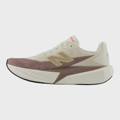 Tênis Feminino New Balance Fuelcell Rebel V5 - Foto 4