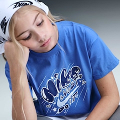 Camiseta Nike Sportswear Essentials Infantil - Foto 3