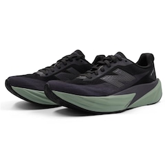 Tênis Feminino New Balance Fuelcell Rebel V5 - Foto 4