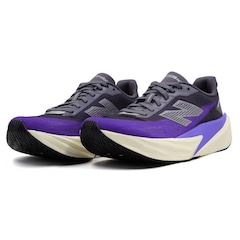 Tênis Feminino New Balance Fuelcell Rebel V5 - Foto 4