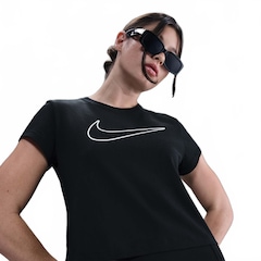 Camiseta Nike Sportswear Club Feminina - Foto 5