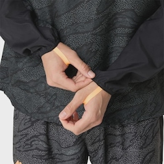 Jaqueta Corta Vento Masculina Asics com Capuz Fujitrail Packable - Foto 12