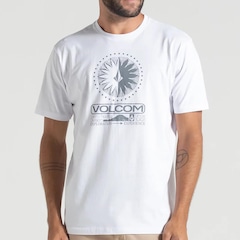 Camiseta Volcom Out There WT25 Masculina - Foto 1
