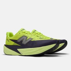 Tênis Masculino New Balance Fuelcell Rebel V5 - Foto 4
