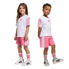 Conjunto Camiseta + Shorts Infantil adidas Essentials - Foto 1