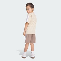 Conjunto Camiseta + Shorts Infantil adidas Essentials - Foto 4
