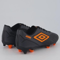 Chuteira Campo Umbro Attak III Masculino - Foto 3