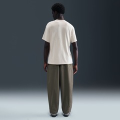 Camiseta Nike Sportswear Essential Masculina - Foto 3