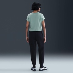 Camiseta Nike Sportswear Club Feminina - Foto 5