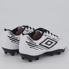 Chuteira de Campo Infantil Umbro Brave - Foto 3