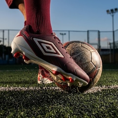 Chuteira de Campo Adulto Umbro Attak Iii - Foto 7