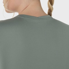 Camiseta ASICS Icon - Feminino - Foto 4