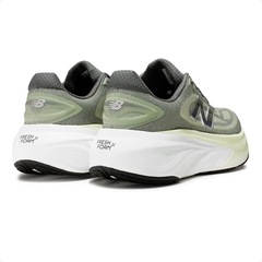 Tênis New Balance More V6 Masculino + Par de Meias Performance - Foto 5