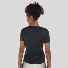 Camiseta Olympikus Corre Feminina - Foto 4